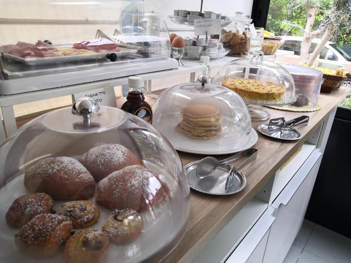 Hotel Iride Suite & Breakfast- Ideale Per Famiglie E Coppie Риччоне Экстерьер фото