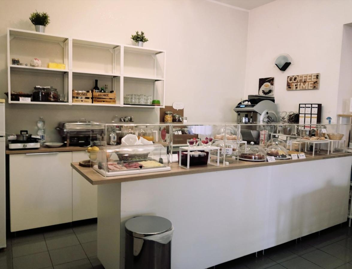 Hotel Iride Suite & Breakfast- Ideale Per Famiglie E Coppie Риччоне Экстерьер фото