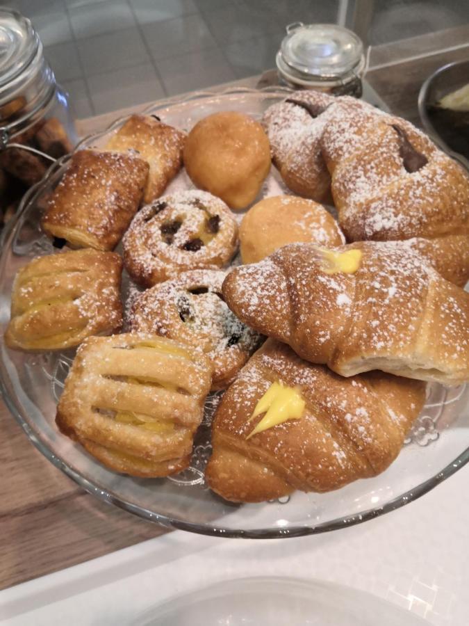 Hotel Iride Suite & Breakfast- Ideale Per Famiglie E Coppie Риччоне Экстерьер фото