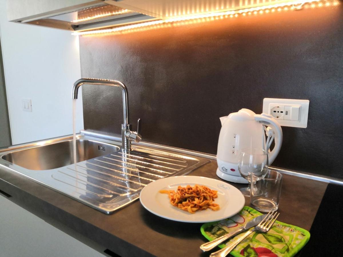 Hotel Iride Suite & Breakfast- Ideale Per Famiglie E Coppie Риччоне Экстерьер фото