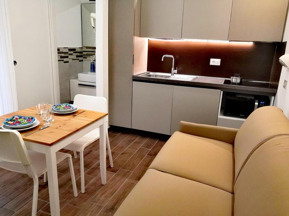 Hotel Iride Suite & Breakfast- Ideale Per Famiglie E Coppie Риччоне Экстерьер фото