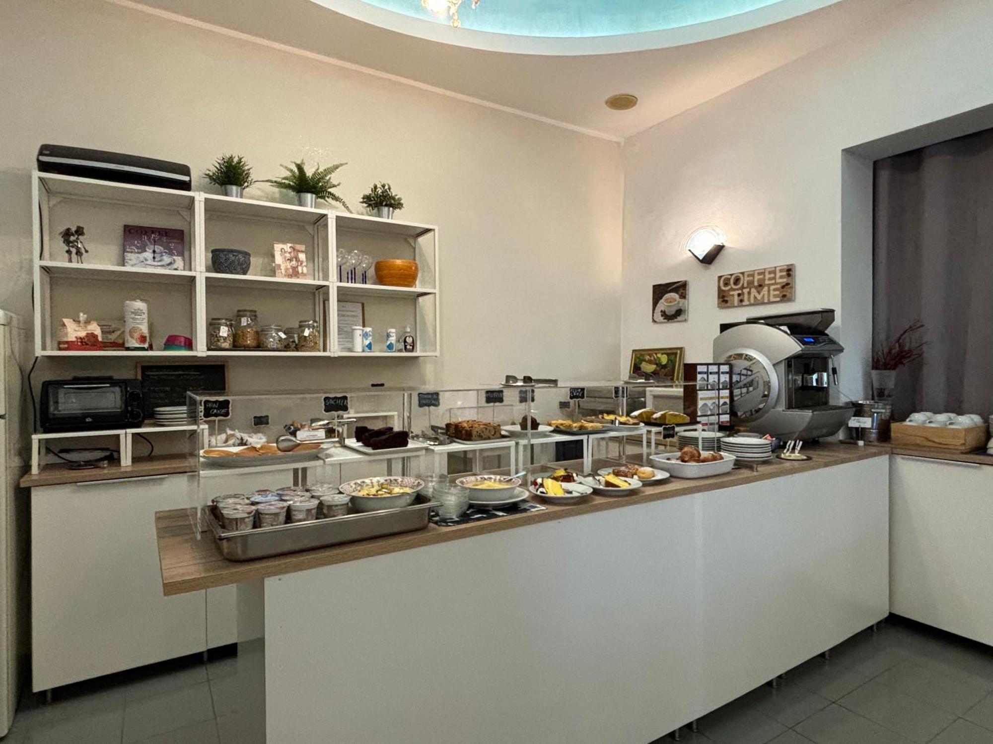 Hotel Iride Suite & Breakfast- Ideale Per Famiglie E Coppie Риччоне Экстерьер фото