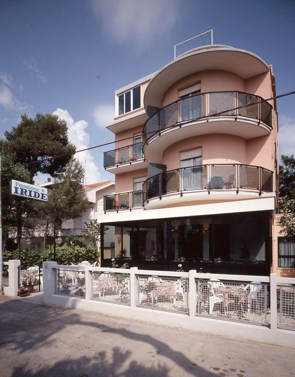 Hotel Iride Suite & Breakfast- Ideale Per Famiglie E Coppie Риччоне Экстерьер фото